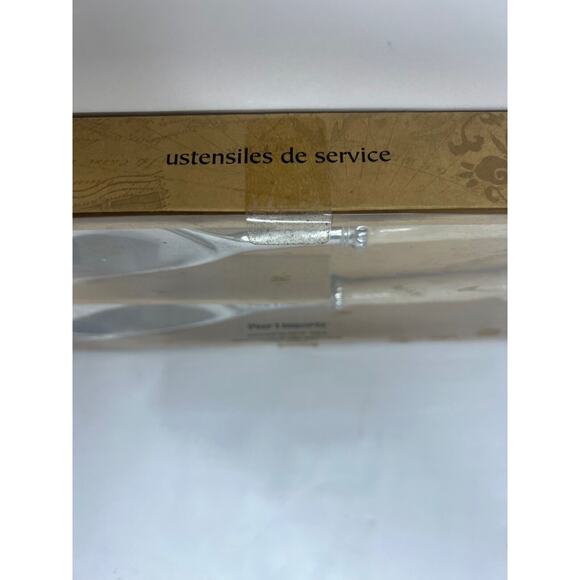 Pier 1 Imports Ivory Plastic Handle 2 Piece Serveware Set NIB! - Picture 3 of 3